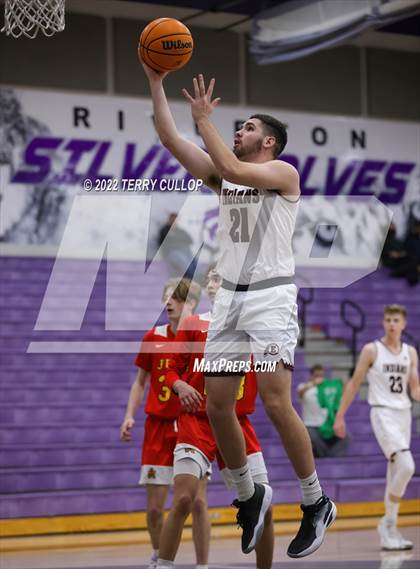 Thumbnail 2 in Judge Memorial vs. Elko (Riverton Holiday Tournament) photogallery.