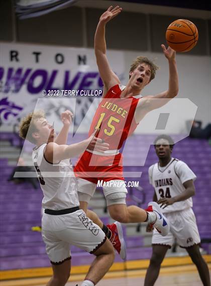 Thumbnail 1 in Judge Memorial vs. Elko (Riverton Holiday Tournament) photogallery.