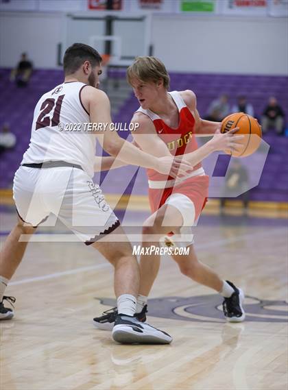 Thumbnail 2 in Judge Memorial vs. Elko (Riverton Holiday Tournament) photogallery.