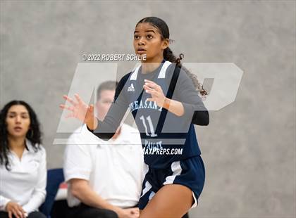 Thumbnail 1 in Pleasant Valley vs Oak Ridge (Folsom-Vista Winter Classic) photogallery.