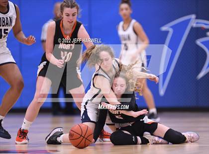 Thumbnail 1 in North vs. Archbishop Hoban (OHSAA D1 District Semifinal) photogallery.