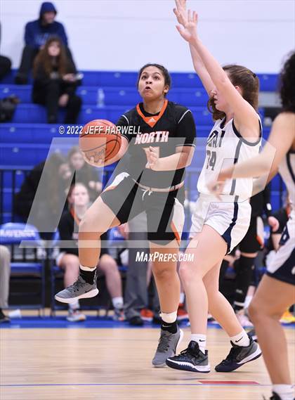 Thumbnail 2 in North vs. Archbishop Hoban (OHSAA D1 District Semifinal) photogallery.