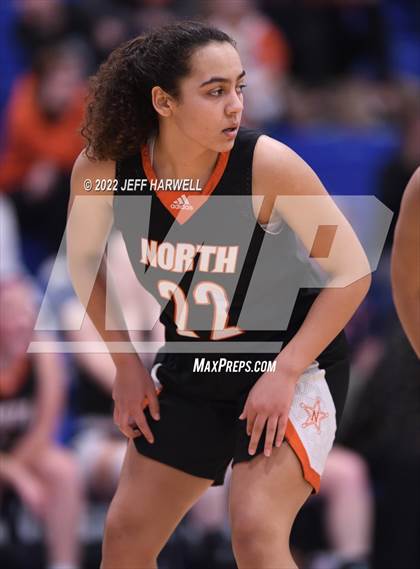 Thumbnail 2 in North vs. Archbishop Hoban (OHSAA D1 District Semifinal) photogallery.