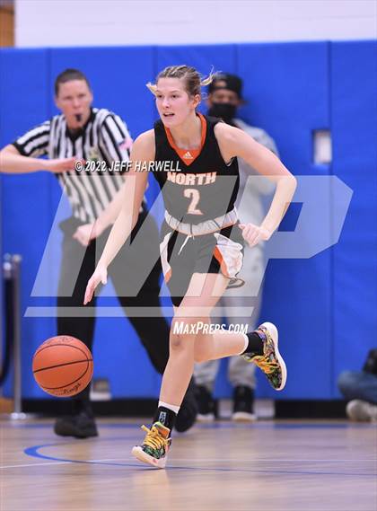 Thumbnail 3 in North vs. Archbishop Hoban (OHSAA D1 District Semifinal) photogallery.