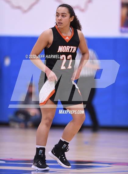 Thumbnail 2 in North vs. Archbishop Hoban (OHSAA D1 District Semifinal) photogallery.