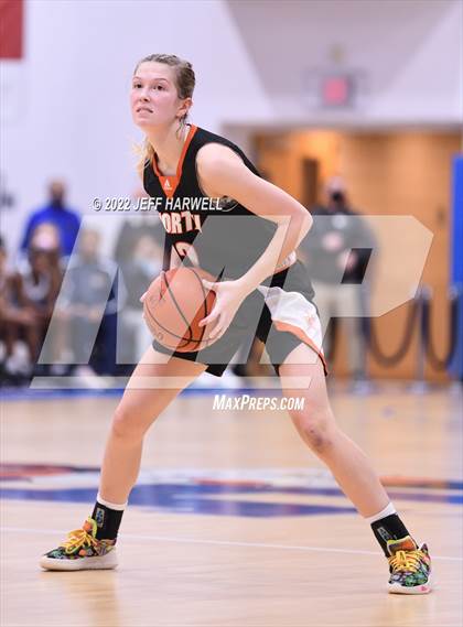 Thumbnail 3 in North vs. Archbishop Hoban (OHSAA D1 District Semifinal) photogallery.