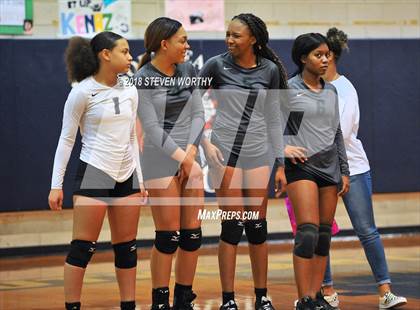 Thumbnail 2 in Enloe @ Southeast Raleigh photogallery.