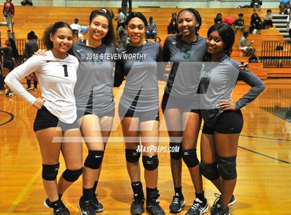Thumbnail 1 in Enloe @ Southeast Raleigh photogallery.