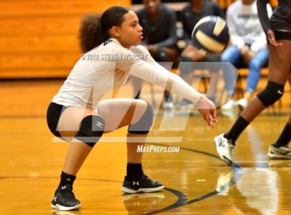 Thumbnail 3 in Enloe @ Southeast Raleigh photogallery.