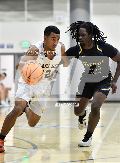 Thumbnail 2 in Grant vs. Del Oro (Les Curry Invitational) photogallery.