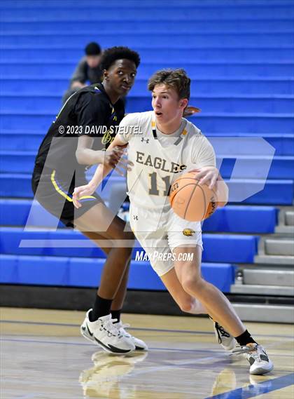 Thumbnail 2 in Grant vs. Del Oro (Les Curry Invitational) photogallery.