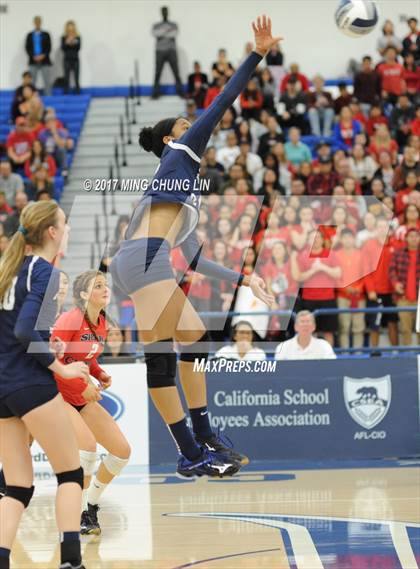 Thumbnail 3 in La Salle vs. Sierra Canyon (CIF SS D3 Final) photogallery.