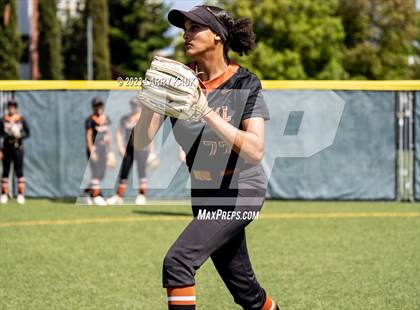 Thumbnail 1 in Saint Francis vs Central (CIF NorCal Division 1 Regional Semifinal) photogallery.