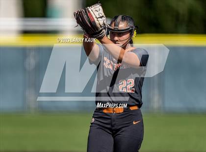 Thumbnail 2 in Saint Francis vs Central (CIF NorCal Division 1 Regional Semifinal) photogallery.