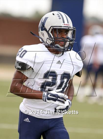 Thumbnail 1 in Nimitz @ Haltom photogallery.