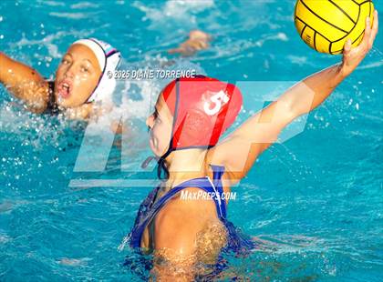 Thumbnail 3 in San Marcos vs Corona del Mar (Bill Barnett Holiday Cup) photogallery.