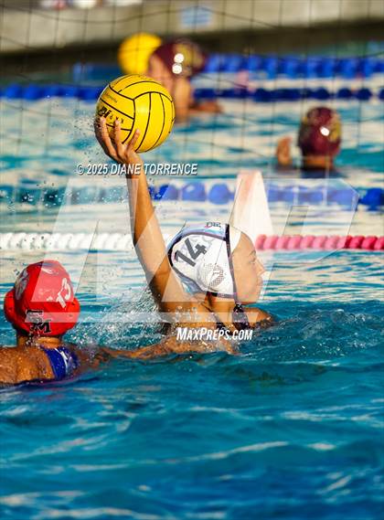 Thumbnail 2 in San Marcos vs Corona del Mar (Bill Barnett Holiday Cup) photogallery.