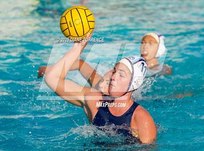 Thumbnail 1 in San Marcos vs Corona del Mar (Bill Barnett Holiday Cup) photogallery.