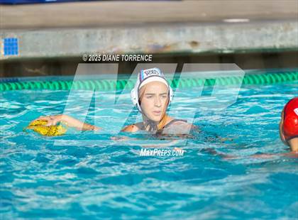 Thumbnail 2 in San Marcos vs Corona del Mar (Bill Barnett Holiday Cup) photogallery.