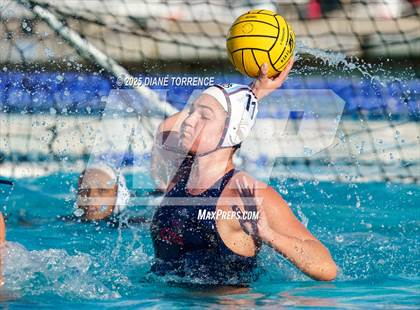 Thumbnail 3 in San Marcos vs Corona del Mar (Bill Barnett Holiday Cup) photogallery.