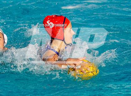 Thumbnail 2 in San Marcos vs Corona del Mar (Bill Barnett Holiday Cup) photogallery.