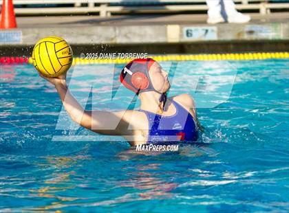 Thumbnail 3 in San Marcos vs Corona del Mar (Bill Barnett Holiday Cup) photogallery.
