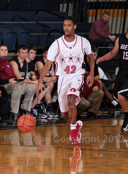 Thumbnail 1 in Carver vs Morristown-Hamblen West (Seymour Christmas Classic) photogallery.