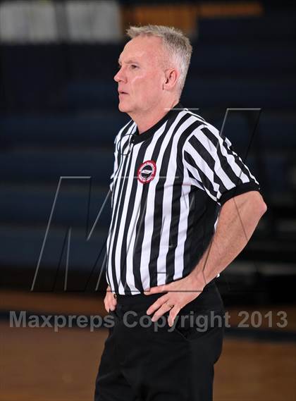Thumbnail 3 in Carver vs Morristown-Hamblen West (Seymour Christmas Classic) photogallery.