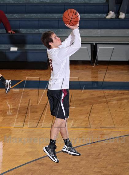Thumbnail 1 in Carver vs Morristown-Hamblen West (Seymour Christmas Classic) photogallery.