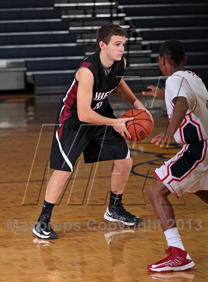Thumbnail 1 in Carver vs Morristown-Hamblen West (Seymour Christmas Classic) photogallery.