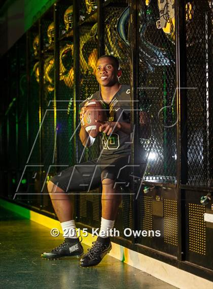 Thumbnail 3 in DeSoto (2015 Preseason Top 25 Photo Shoot)  photogallery.