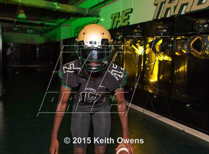 Thumbnail 2 in DeSoto (2015 Preseason Top 25 Photo Shoot)  photogallery.