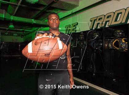 Thumbnail 1 in DeSoto (2015 Preseason Top 25 Photo Shoot)  photogallery.