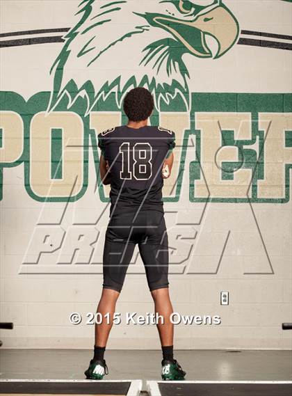 Thumbnail 3 in DeSoto (2015 Preseason Top 25 Photo Shoot)  photogallery.