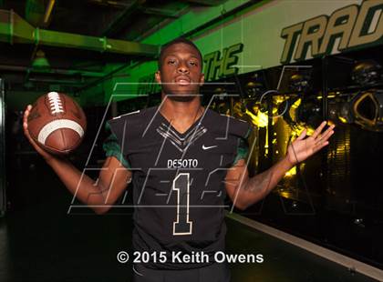 Thumbnail 3 in DeSoto (2015 Preseason Top 25 Photo Shoot)  photogallery.