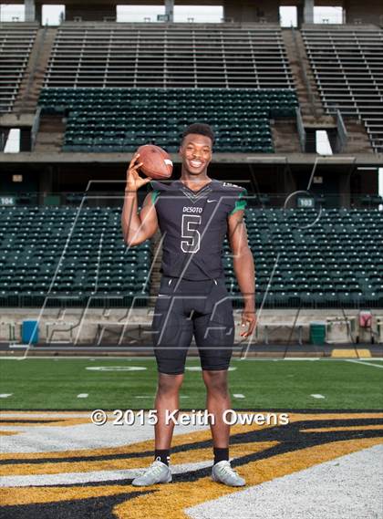 Thumbnail 2 in DeSoto (2015 Preseason Top 25 Photo Shoot)  photogallery.