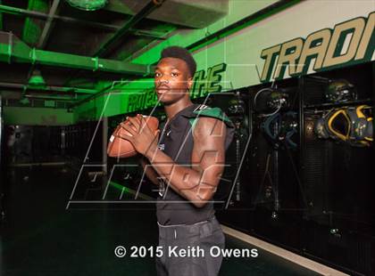 Thumbnail 2 in DeSoto (2015 Preseason Top 25 Photo Shoot)  photogallery.