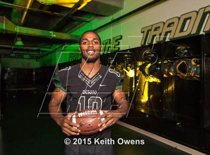 Thumbnail 3 in DeSoto (2015 Preseason Top 25 Photo Shoot)  photogallery.
