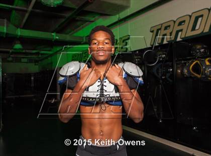 Thumbnail 3 in DeSoto (2015 Preseason Top 25 Photo Shoot)  photogallery.