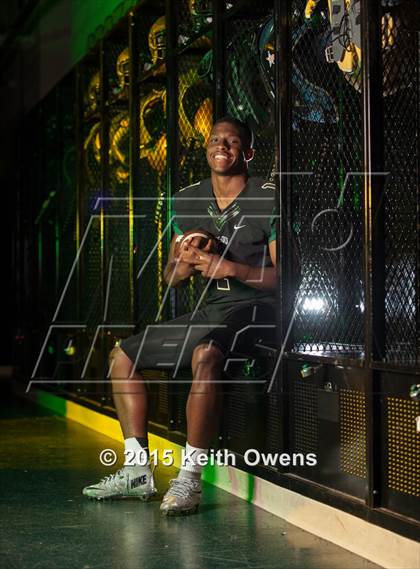 Thumbnail 1 in DeSoto (2015 Preseason Top 25 Photo Shoot)  photogallery.