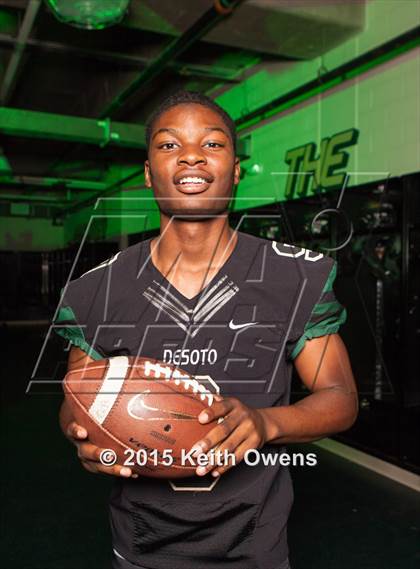 Thumbnail 2 in DeSoto (2015 Preseason Top 25 Photo Shoot)  photogallery.