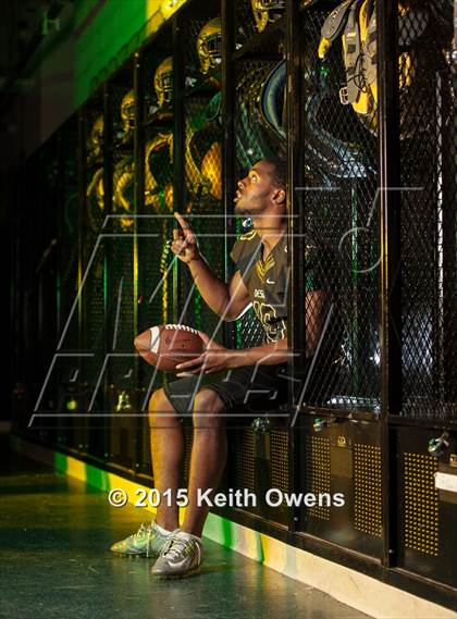 Thumbnail 3 in DeSoto (2015 Preseason Top 25 Photo Shoot)  photogallery.