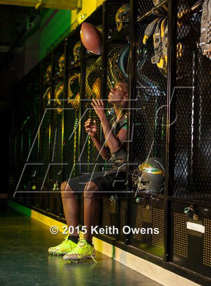Thumbnail 1 in DeSoto (2015 Preseason Top 25 Photo Shoot)  photogallery.
