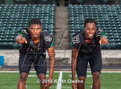 Thumbnail 1 in DeSoto (2015 Preseason Top 25 Photo Shoot)  photogallery.