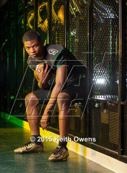 Thumbnail 3 in DeSoto (2015 Preseason Top 25 Photo Shoot)  photogallery.