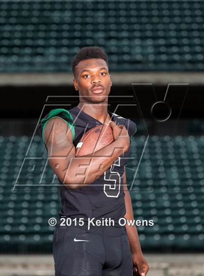 Thumbnail 1 in DeSoto (2015 Preseason Top 25 Photo Shoot)  photogallery.
