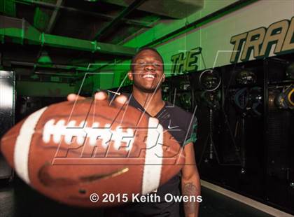 Thumbnail 1 in DeSoto (2015 Preseason Top 25 Photo Shoot)  photogallery.