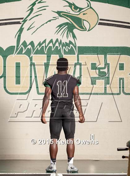 Thumbnail 1 in DeSoto (2015 Preseason Top 25 Photo Shoot)  photogallery.