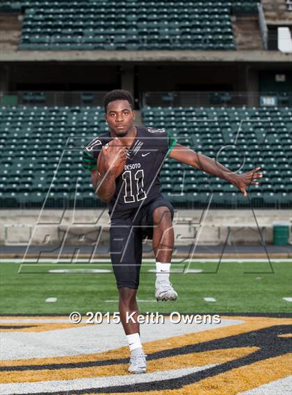 Thumbnail 2 in DeSoto (2015 Preseason Top 25 Photo Shoot)  photogallery.