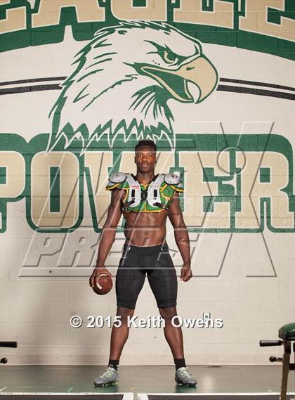 Thumbnail 3 in DeSoto (2015 Preseason Top 25 Photo Shoot)  photogallery.